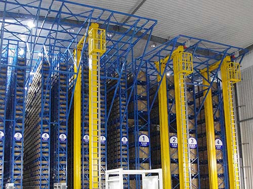几十米高的仓库货架怎么实现自动化存取？自动化立体库来帮忙